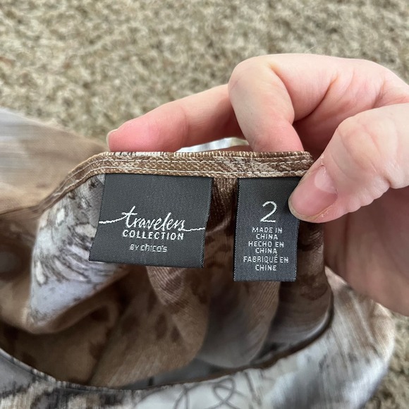 Chicos Travelers Blouse Womens Size 2 Large Silky Brown Asymmetric Animal Print - Picture 3 of 6